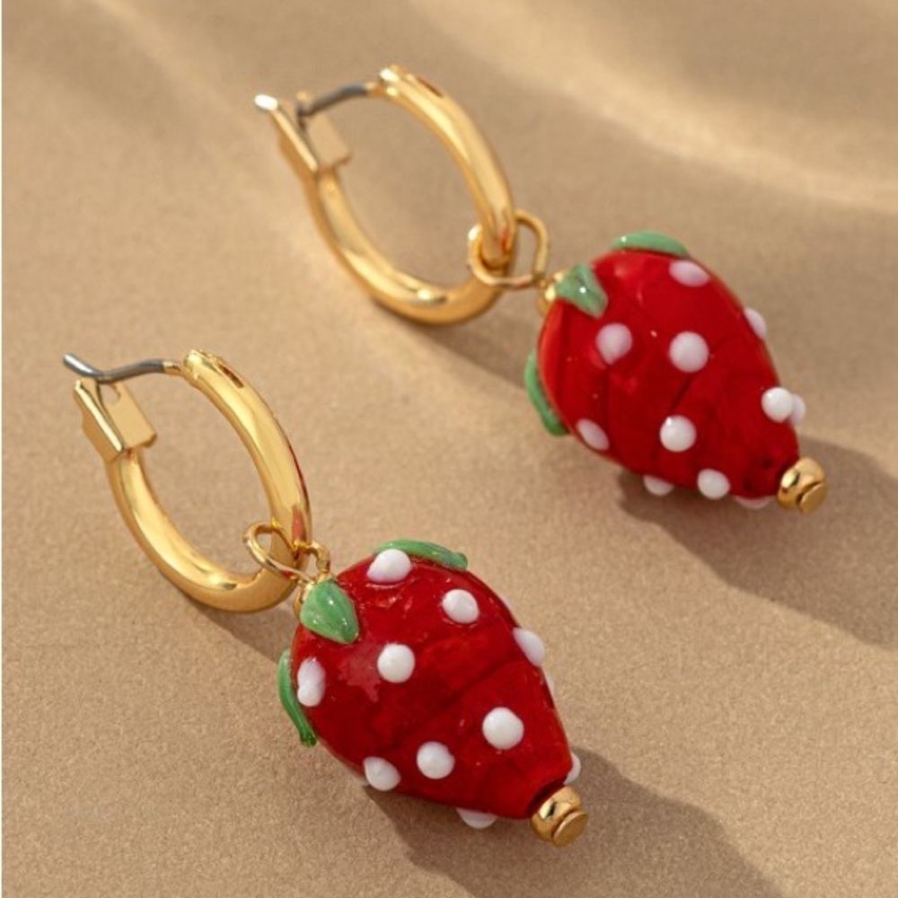 Glazed Glass Strawberry Earrings (7102)